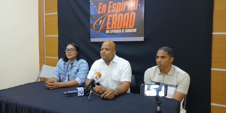 Pastor Abel Zorrilla realiza conferencia cristiana "Espíritu y Verdad" en el Pabellón de la Fama del Distrito Nacional
