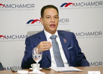 ETED mantiene diálogo con sector empresarial y destaca el almacenamiento energético para fortalecer el sistema eléctrico nacional