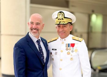 Administrador de la DEA Terry Cole reconoce labor de la DNCD y reafirma compromiso de fortalecer la cooperación contra el narcotráfico internacional