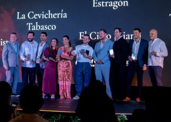 Chef Tita conquista la máxima distinción de Fine Dining Table con Tres Fuegos para Aguají y recibe reconocimiento internacional a su trayectoria