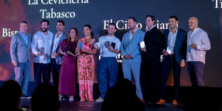 Chef Tita conquista la máxima distinción de Fine Dining Table con Tres Fuegos para Aguají y recibe reconocimiento internacional a su trayectoria