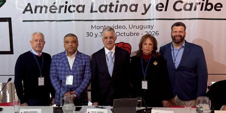 Diputado Ramón Raposo participa en reunión de la Internacional Socialista en Montevideo, Uruguay