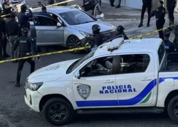 Policía busca a cuatro hombres por muerte de taxista durante presunto asalto frente al Darío Contreras