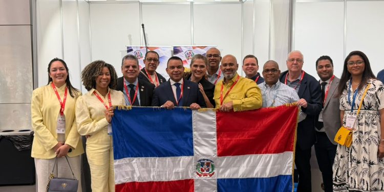 Sociedades de ortopedas dominicanos y españoles impulsan cooperación para fortalecer Red Nacional de Trauma, junto al SNS