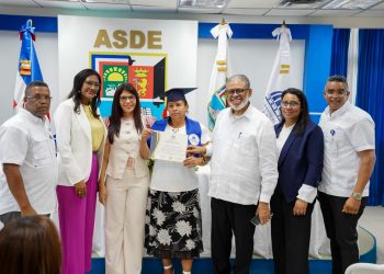 Desarrollo de la Comunidad impulsa el emprendimiento con la capacitación de residentes en SDE