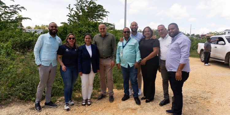 Senador Alexis Victoria dona terreno a Supérate para construcción de Centro de Acogida para envejecientes en Nagua