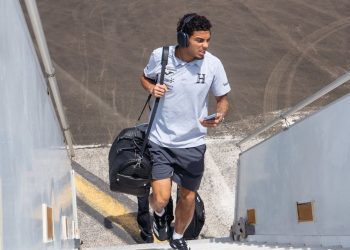 SKYhigh transporta a la selección de Honduras en vuelo chárter hacia Jamaica