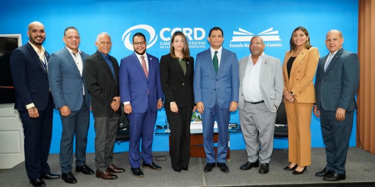Cámara de Cuentas analiza “Mapas de Pobreza de la República Dominicana” para fortalecer el control del gasto social