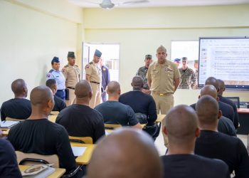 Lee Ballester supervisa jornada de entrenamiento de aspirantes a agentes migratorios, los insta a evitar la corrupción en operativos de la DGM