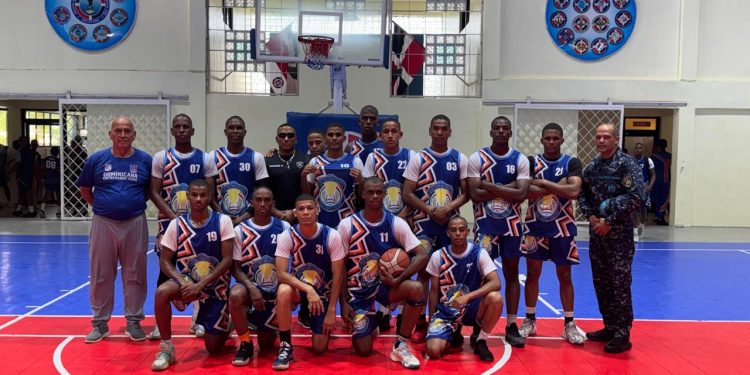 Cadetes de la Policía Nacional conquistan tres medallas de oro en distintas disciplinas deportivas