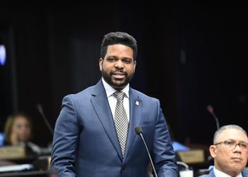 Diputado Jheyson García Castillo deposita proyecto de ley para elevar a Ciudad Juan Bosch a Distrito Municipal