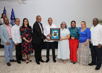 UASD celebra simposio sobre autismo y TDAH dedicado al senador Franklin Romero