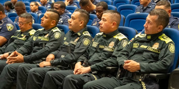 Policía Nacional impulsa estrategia para elevar la calidad en la formación de nuevos agentes