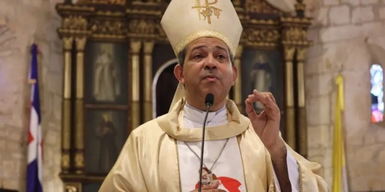 Papa León XIV designa a Morel Diplán al frente de la Arquidiócesis de Santo Domingo tras salida de Ozoria