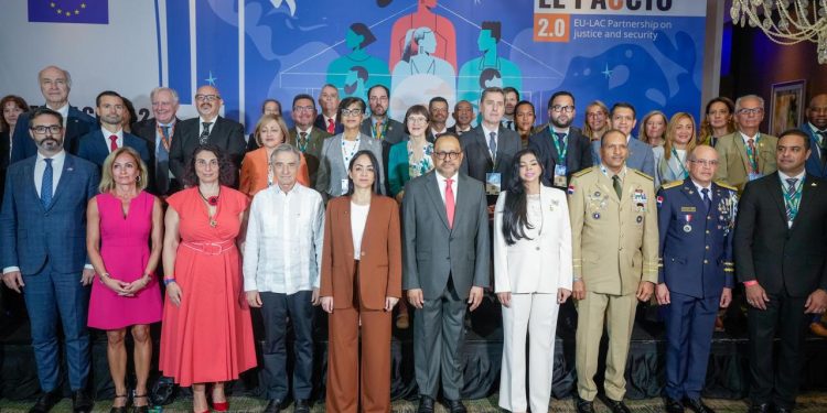 Interior y Policía fortalece alianza internacional contra el crimen organizado