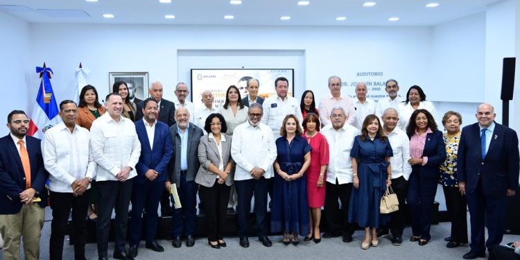 UNICARIBE inaugura Auditorio Dr. Joaquín Balaguer: Reconoce su legado y contribución al nacimiento de la universidad
