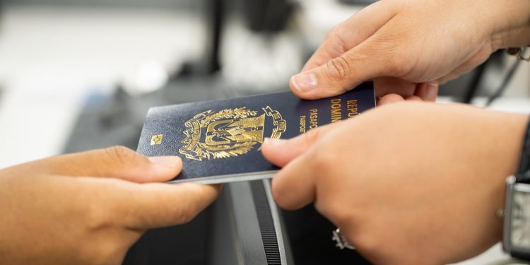 Amplían a Italia el servicio del Pasaporte Electrónico y suma cinco ciudades en Europa
