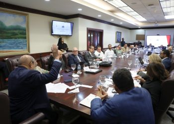 CONESCyT aprueba autonomía de instituciones de educación superior y nuevas disposiciones para fortalecer sistema universitario
