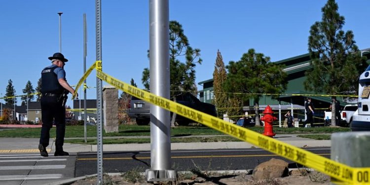 Tiroteo en escuela primaria de Oregón deja cuatro muertos; el tirador fue abatido