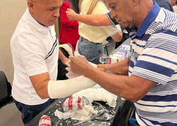 Técnicos del Hospital Darío Contreras reciben entrenamiento en Colombia sobre nuevos métodos de enyesado y manejo de fracturas