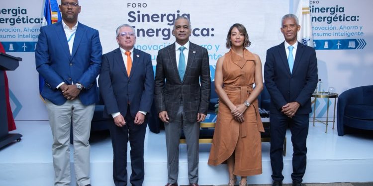 El Gobierno apuesta por la tecnología y el ahorro para optimizar el consumo eléctrico