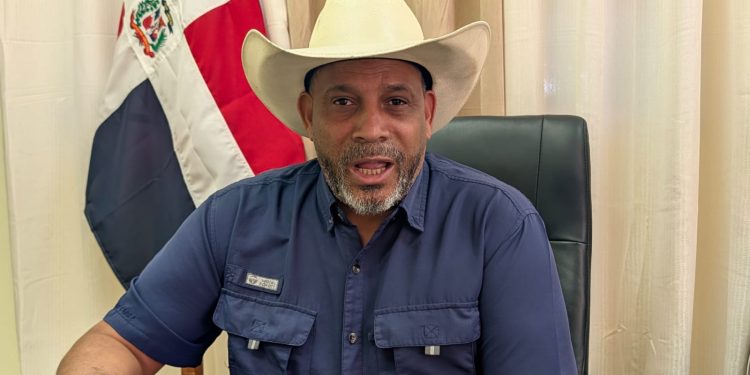 Santiago Riverón lanza graves acusaciones sobre las bandas haitianas y llama a no creer rumores sobre cierre fronterizo