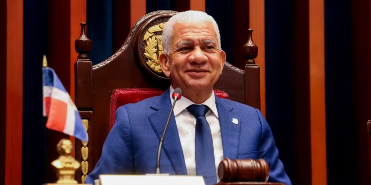Ricardo de los Santos propone debate de ideas entre aspirantes presidenciales del PRM