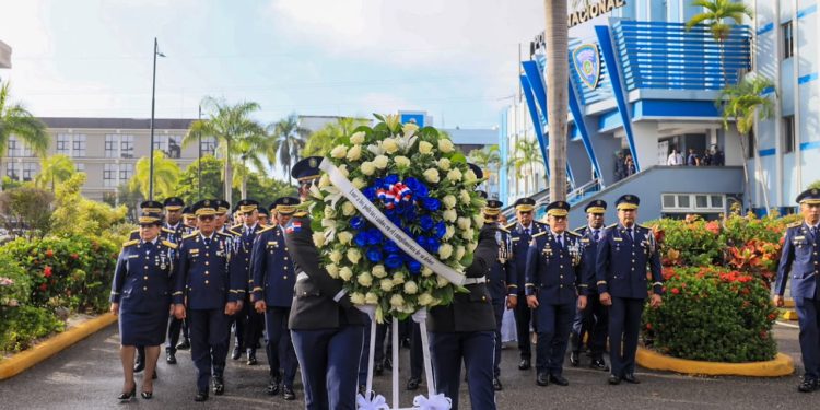 En ocasión del día de San Judas Tadeo Policía Nacional rinde honores a policías caídos