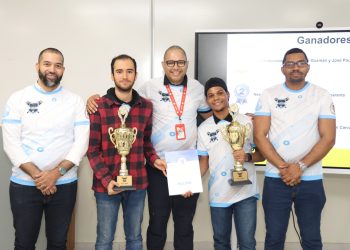 Egresados del INTEC ganan primer lugar en Torneo de Redes 2026