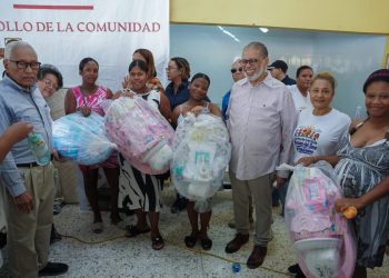 "La Ruta Comunitaria" de Desarrollo de la Comunidad lleva servicios a El Seibo