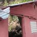 Familia a la intemperie tras derrumbe de vivienda en Peralta, Azua