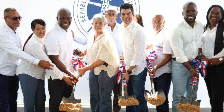 Wellington Arnaud inicia construcción de dos depósitos reguladores del acueducto de Consuelo, provincia San Pedro de Macorís
