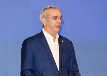 Abinader ocupa el tercer lugar entre los presidentes mejor valorados de América Latina, según CB Global Data