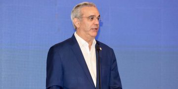 Abinader ocupa el tercer lugar entre los presidentes mejor valorados de América Latina, según CB Global Data