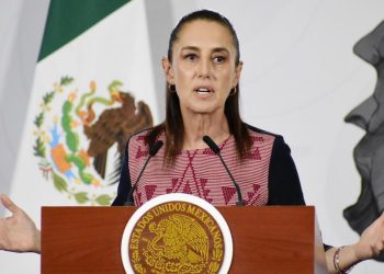 Sheinbaum niega consumir drogas durante su primer directo en redes sociales