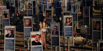Israel conmemora el tercer aniversario del ataque del 7 de octubre con actos y protestas