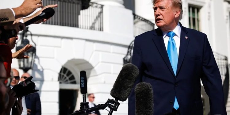 Trump dice que EE.UU. aún analiza la posible peste en Rusia y dice que ayudará «en todo lo posible»